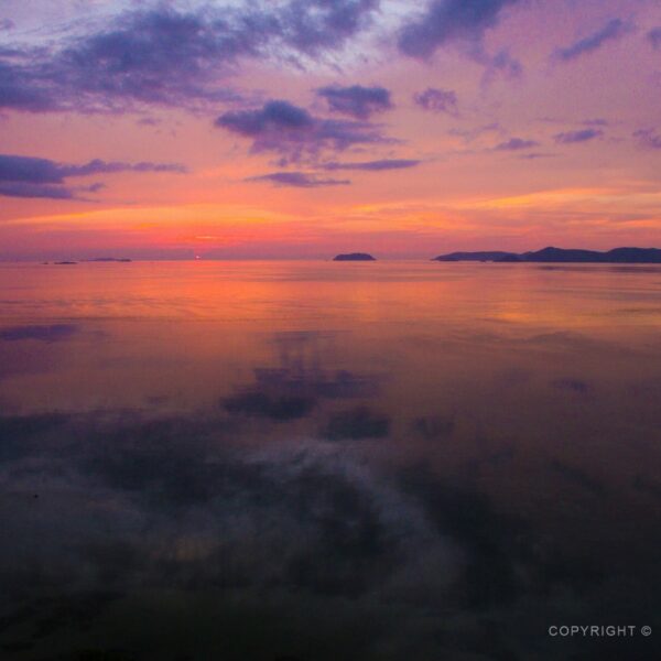 Západ slunce na ostrově Coron