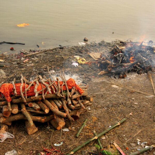 Spalovací gáth ve Varanásí