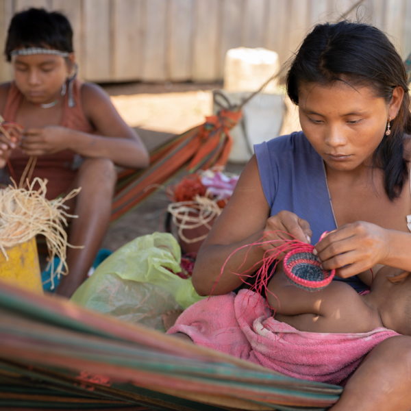 31 Ženy kmene Nukak Makú